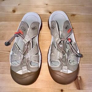 KEEN Women's‎ Waterproof Hiking Sandals Gray Size 7 Outdoor Toe Guard